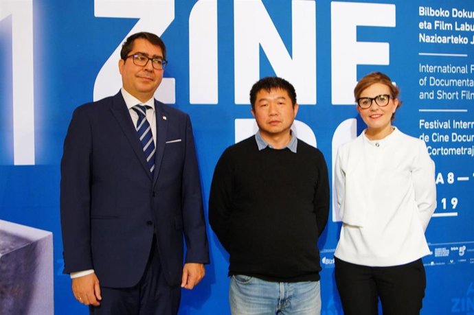 El director chino Wang Bing, Premio Mikeldi de Honor