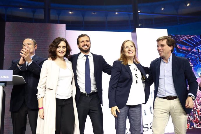 10N.- Casado pide apoyo a votantes de Cs y Vox y un "voto prestado" a socialista