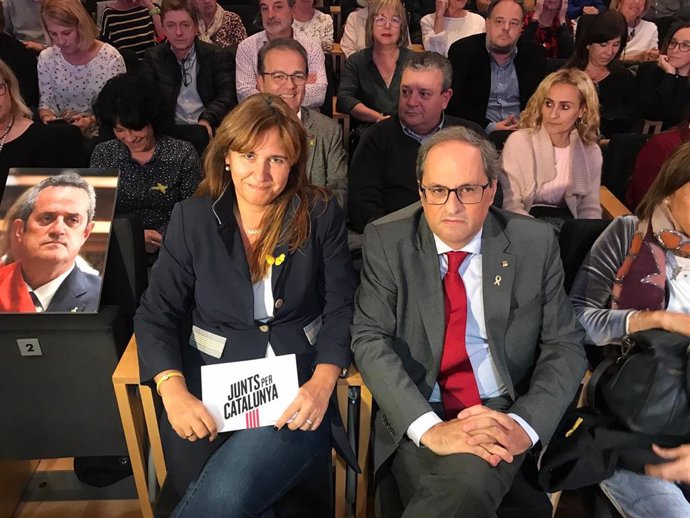 El presidente de la Generalitat, Quim Torra, y la cabeza de lista de JxCat en el Congreso, Laura Borrs