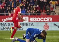 Stuani da la victoria a un Girona que se mete en 'play-off'