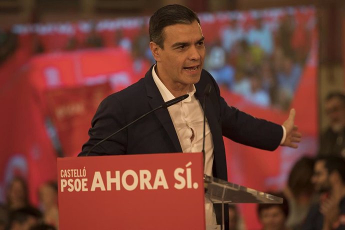 El secretario del PSOE y presidente en funciones del Gobierno, Pedro Sánchez interviene durante un acto en Castellón (España), a 7 de noviembre de 2019