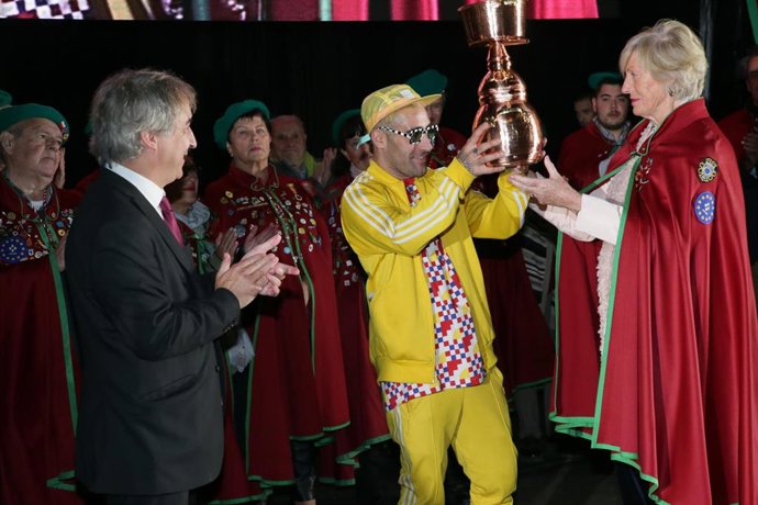 Lombó junto a Okuda tras su proclamación como Orujero Mayor