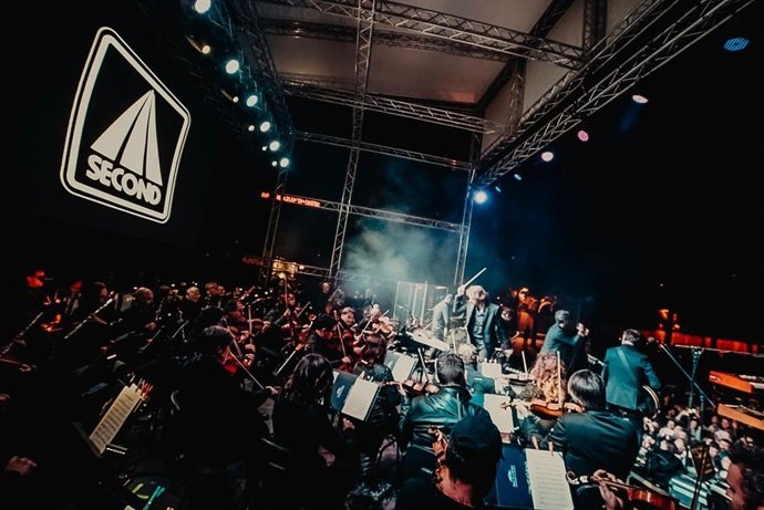 Second y La Orquesta de Valncia