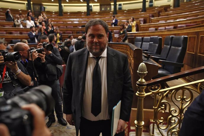 El pres diputat Oriol Junqueras al Congrés dels Diputats després de la sessió constitutiva de la Cambra Baixa. (ARCHIVO)