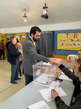 Ignasi Candela vota en Crevillent