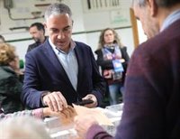Bendodo (PP) espera que haya "mucha" participación y que España tenga desde el lunes un Gobierno "estable"
