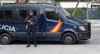Ferits a Barcelona cinc agents desplaçats de la Comissaria de Santiago en xocar un cotxe contra el seu furgó policial