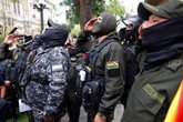Foto: Bolivia.- Un portavoz de los policías amotinados en Bolivia rechaza deponer el motín e insta a sumarse al Ejército