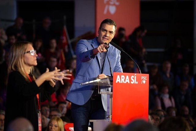 El presidente del Gobierno en funciones y candidato a la presidencia por el PSOE, Pedro Sánchez, durante el acto de cierre de campaña en Barcelona (España), a 8 de noviembre de 2019.