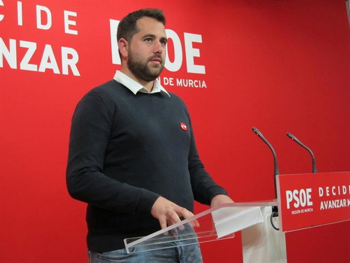 El secretario de Organización del PSRM-PSOE, Jordi Arce, realiza primera valoración tras cerrarse los colegios electorales