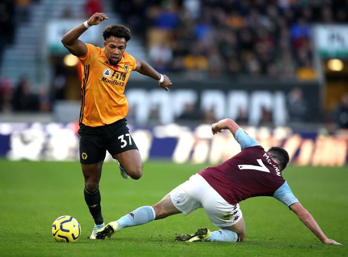 Adama Traoré, en un partido con el Wolverhampton Wanderers.