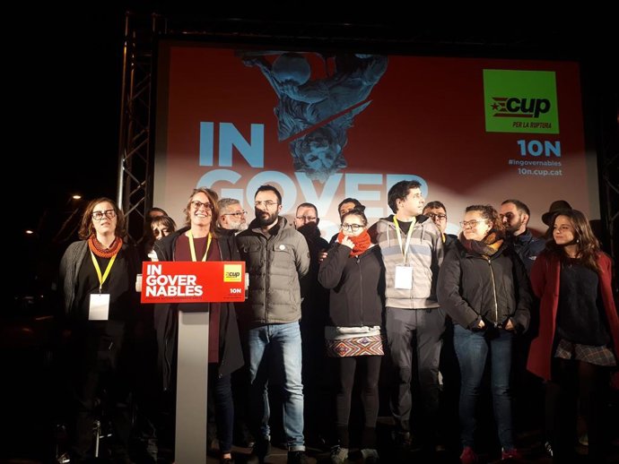 Los candidatos de la CUP-PR al Congreso, Mireia Vehí, Eullia Reguant y Albert Botran