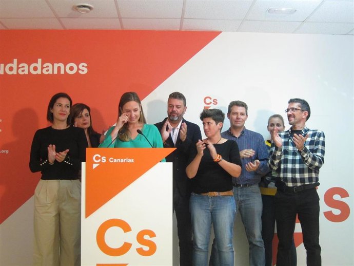 La candidata de Cs al Congreso, Melisa Rodríguez, en la comparecencia ante los medios de comunicación en la noche electoral