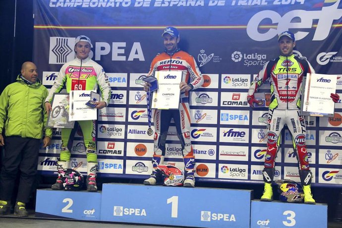 Toni Bou arrasa en Valderrobres en la última del Nacional de Trial