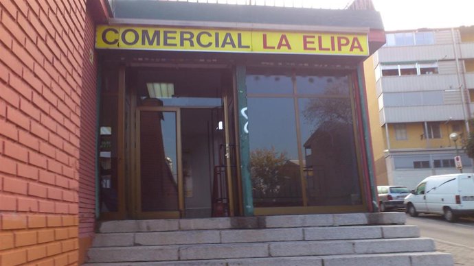 Imagen de uno de los accesos del Mercado de La Elipa
