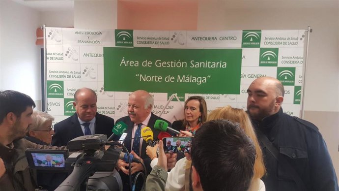 El consejero de Salud, Jesús Aguirre, en Antequera