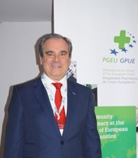 Los farmacéuticos piden "diálogo" a los partidos y lograr una "estabilidad" para afrontar los retos de la sanidad