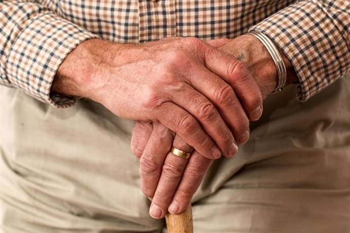 Los ancianos, entre los grupos que mayor carencia de vitamina D muestran