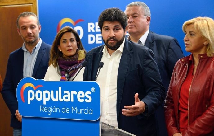 Fernando López Miras en la rueda de prensa tras conocer los resultados de las elecciones 10N