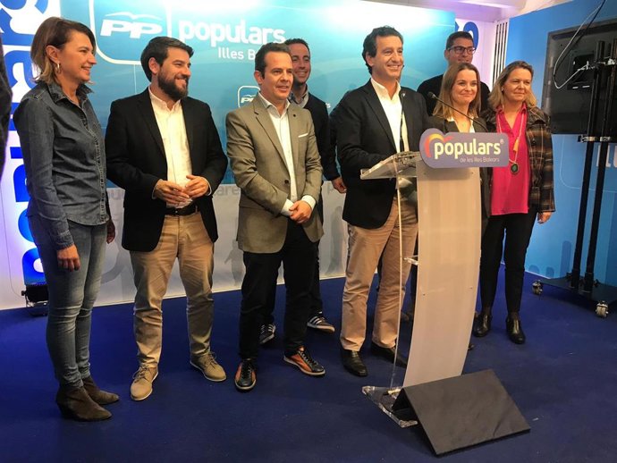El líder del PP a Balears, Biel Company, i els candidats 'populars' a les eleccions nacionals