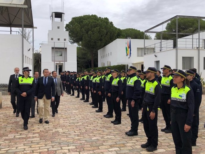 El viceconsejero de la Presidencia, Antonio Sanz, este lunes en la inauguración del curso de Inspectores y Subinspecctores de la Polícia Local en la sede de la Escuela de Seguridad Pública de Andalucía (ESPA).