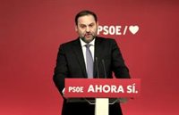 Ábalos acusa a infiltrados de Podemos de corear anoche "Con Iglesias, sí" en la sede del PSOE