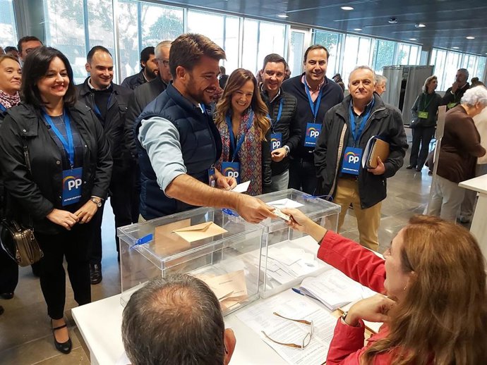 Virginia Pérez, Beltrán Pérez y Terez Jiménez-Becerril