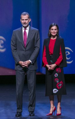 Los Reyes Felipe VI y Letizia durante la clausura del XVI Congreso de la Asociación de Academias de la Lengua Española (Asale).      En Sevilla, 08 de noviembre de 2019.