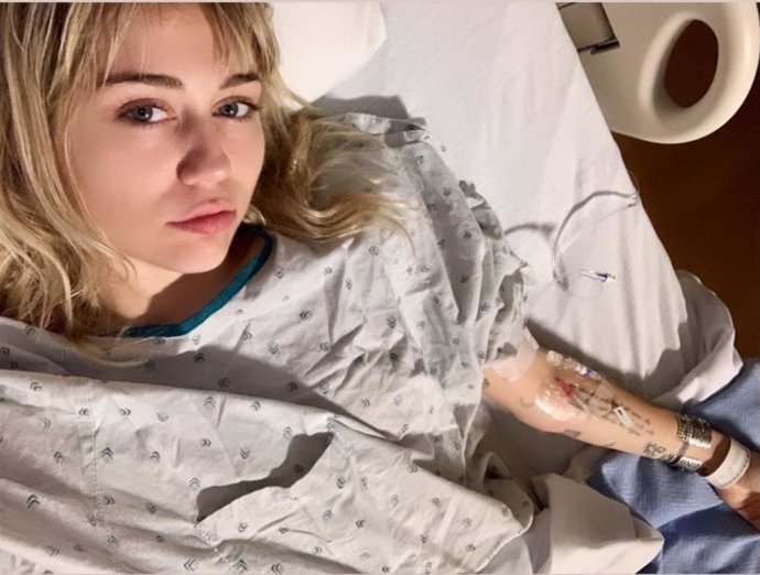Miley Cyrus és hospitalitzada per amigdalitis