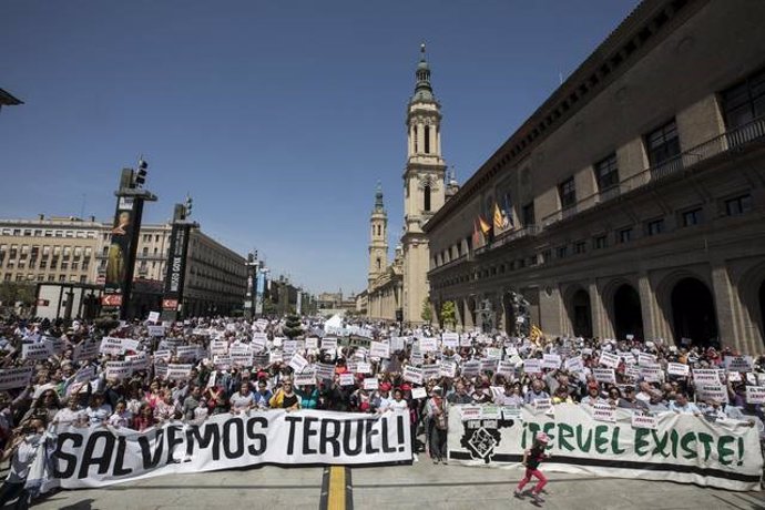 Manifestación de Teruel Existe.