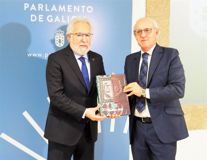 El fiscal presenta la memoria en el Parlamento de Galicia