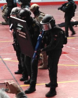 La Policía Foral participa en la I Convención Nacional de Sanidad Táctica.