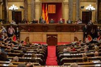 El Parlament recibe el aviso del TC sobre la moción de la CUP tres minutos después de aprobarla