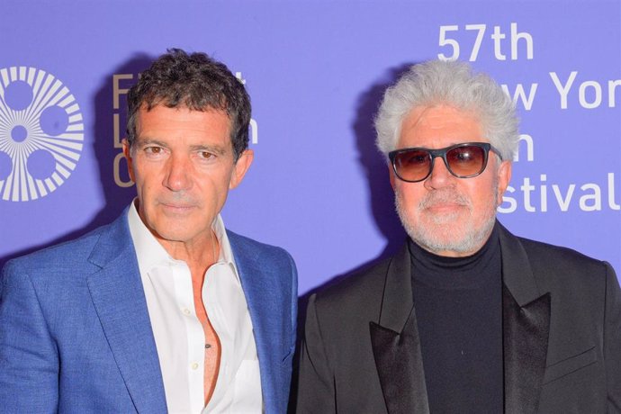 28 September 2019, US, New York: Spanish actor Antonio Banderas (L) and Spanish director Pedro Almodovar pose for a picture at the red carpet during the premiere of Pain And Glory during the 57th New York Film Festival at Alice Tully Hall. Photo: Ron Ada