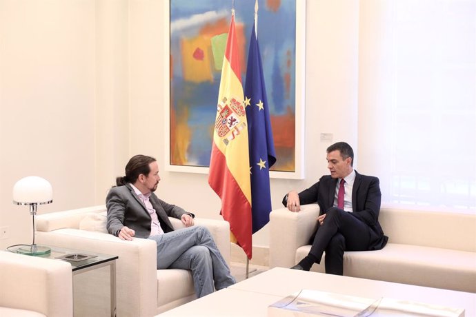 (E-D) El secretari general de Podem, Pablo Iglesias i el president del Govern espanyol en funcions, Pedro Sánchez, en una reunió a La Moncloa el 16 d'octubre del 2019.