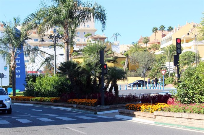 Semáforos adaptados para el paso de personas invidentes en Estepona (Málaga)