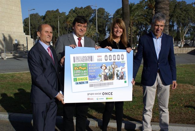 Presentan el cupón de la ONCE dedicado al Monumento a Colón.