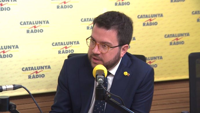 El vicepresident del Govern de Catalunya, Pere Aragons, durant una entrevista a Catalunya Rdio (Arxiu).