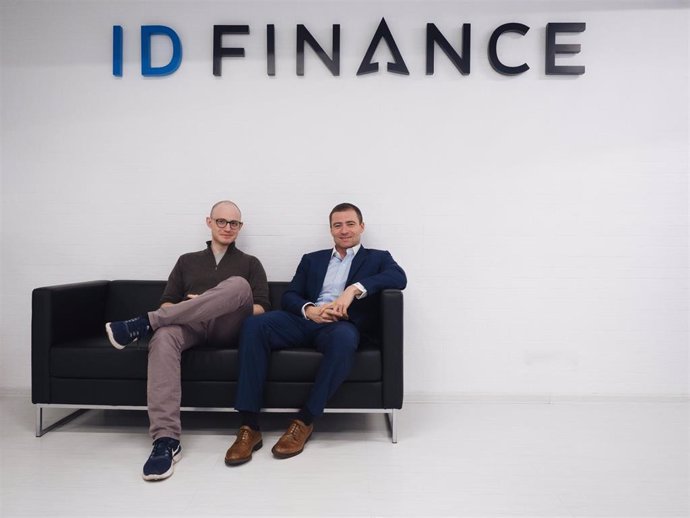 Los fundadores de ID Finance, los exbanqueros Boris Batin y Alexander Dunaev.
