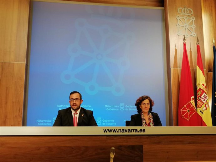 Javier Remírez e Itziar Gómez en la rueda de prensa tras la sesión del Gobierno de Navarra