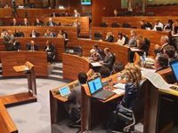 El presidente dice a Podemos que su comida con empresarios sigue su "normal" relación con todo el mundo