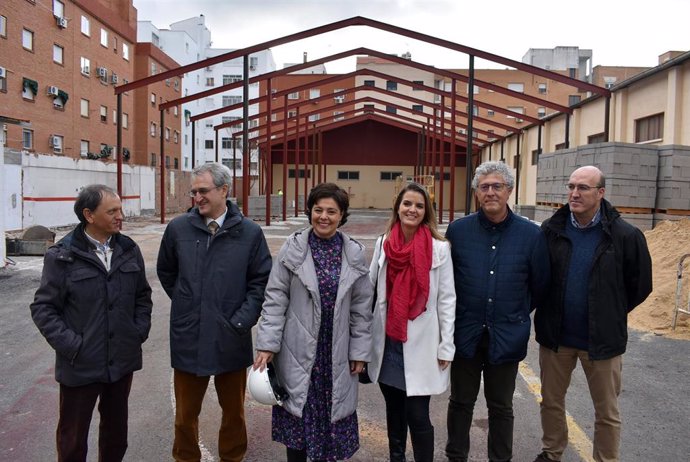 La alcaldesa de Ciudad Real, Pilar Zamora, visita las obras del Guardapasos de Semana Santa