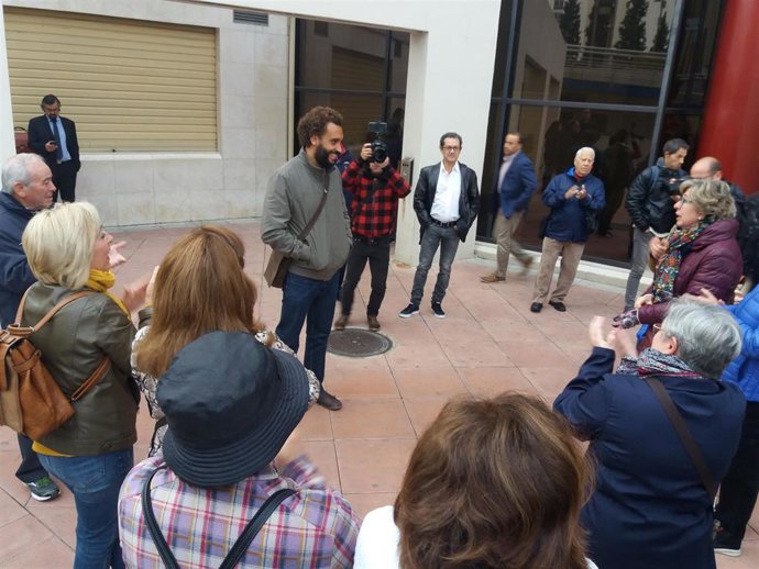 El médico Jesús Candel, a su llegada a los juzgados de Caleta