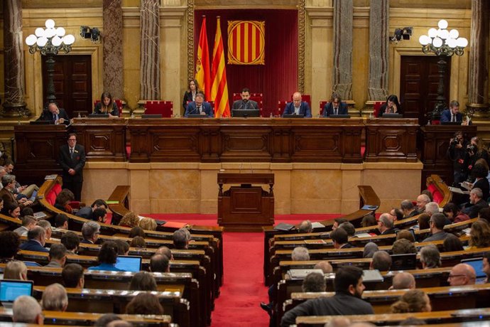 Hemicliclo del Parlament de Catalunya, durante una sesión plenaria, en Barcelona /Catalunya (España), a 13 de noviembre de 2019.