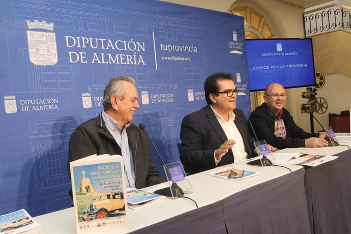 Presentación de la XXX Ruta de Vehículos Antiguos de Almería