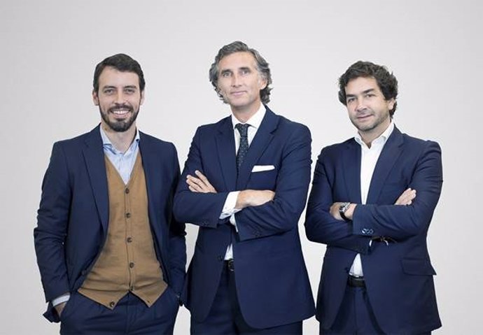Pablo Guinot, Felipe Mesia y Carlos Garcia Monzon, de la firma de capital riesgo Kobus Partners.