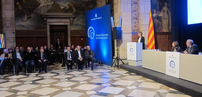 El presidente de la Generalitat, Quim Torra, y la consellera Meritxell Budó, en la entrega de los Premis Nacionals de Comunicació