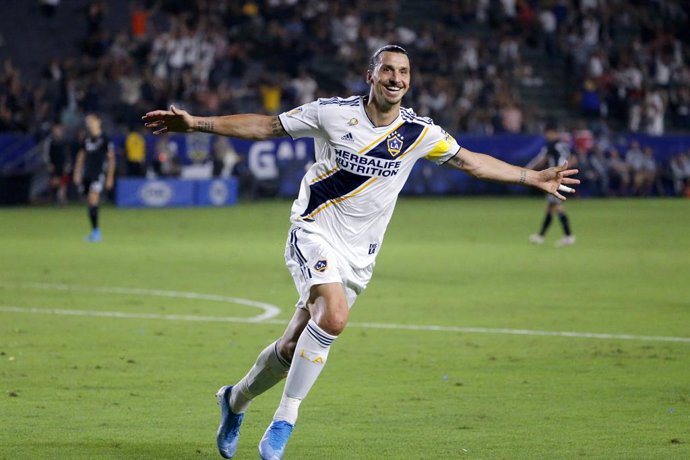 Fútbol.- Ibrahimovic se marcha de LA Galaxy sin desvelar su futuro