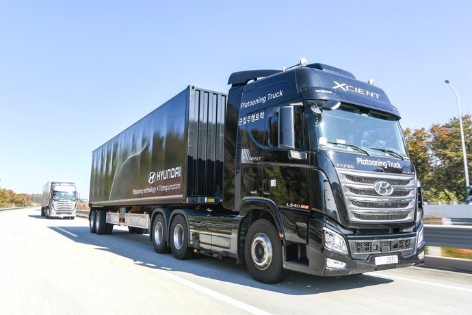 Hyundai Motor supera con éxito su primera prueba de conducción autónoma con camiones en convoy