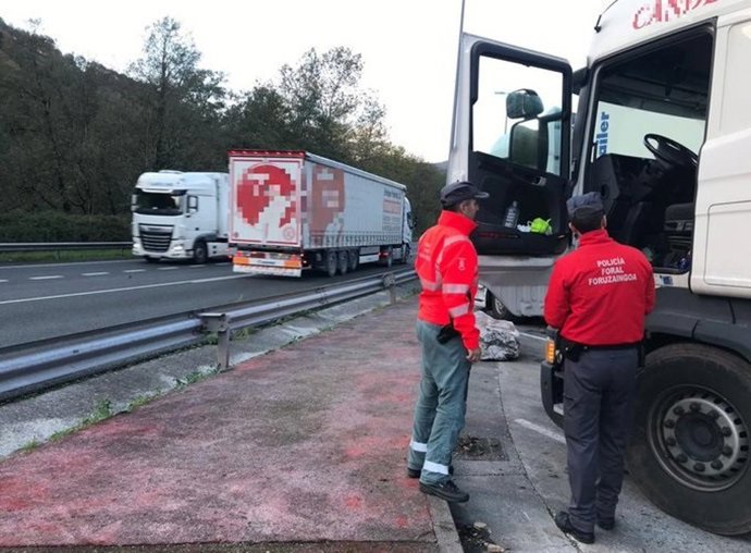 Denunciado un camionero por positivo en cuatro drogas y triplicarl a tasa de alcohol permitida.